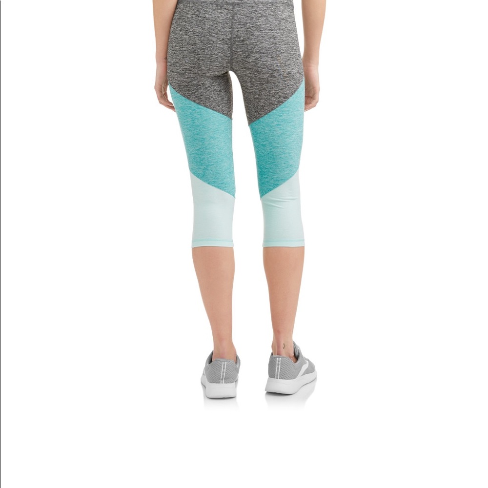 Performance capris - Picture 2 of 2